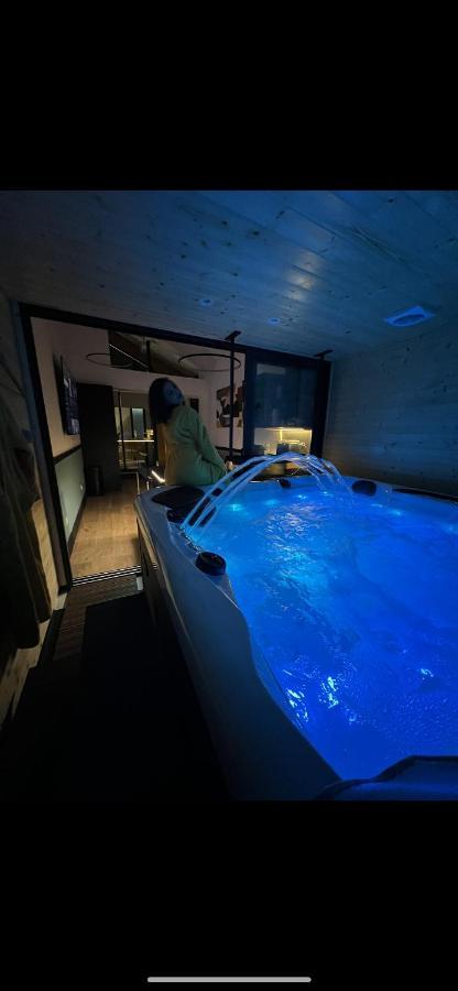 Les Suites De Stanislas Jacuzzi & Spa Nancy Extérieur photo