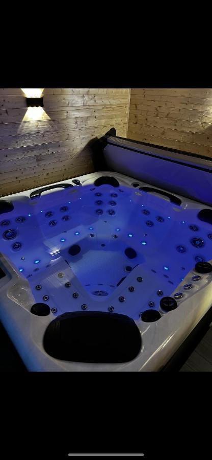 Les Suites De Stanislas Jacuzzi & Spa Nancy Extérieur photo