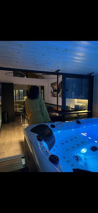 Les Suites De Stanislas Jacuzzi & Spa Nancy Extérieur photo